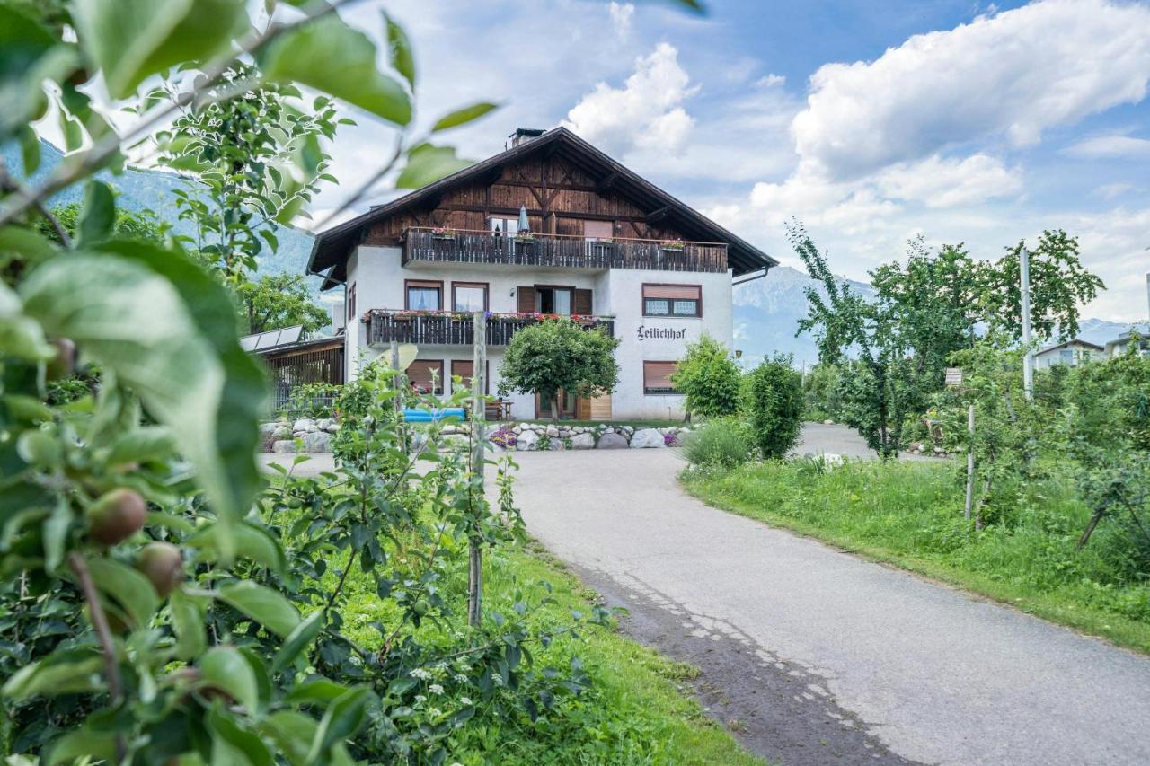 Apartment Tschigat Leilichhof ラナ エクステリア 写真